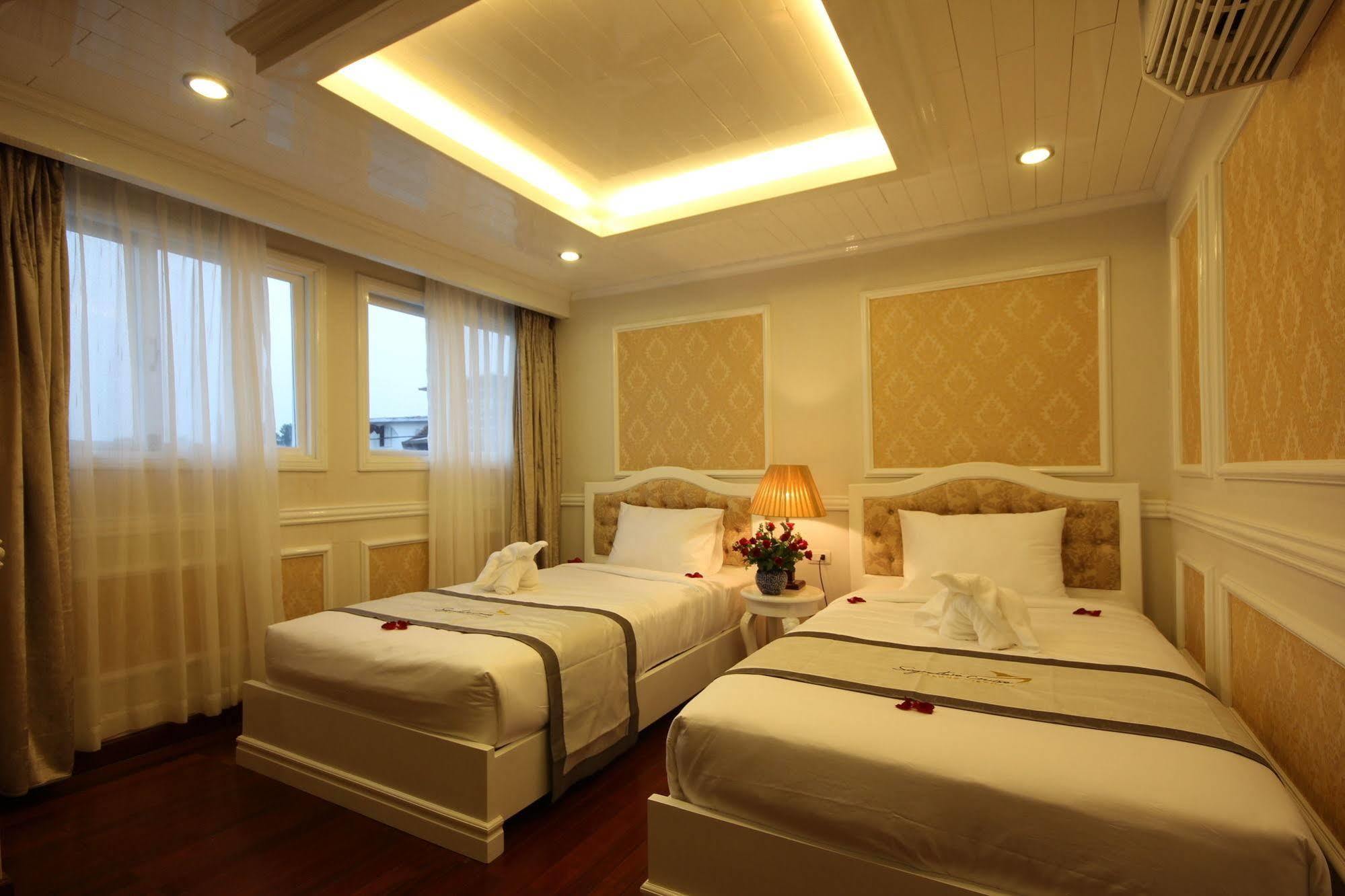 Signature Halong Cruise Халонг Екстер'єр фото